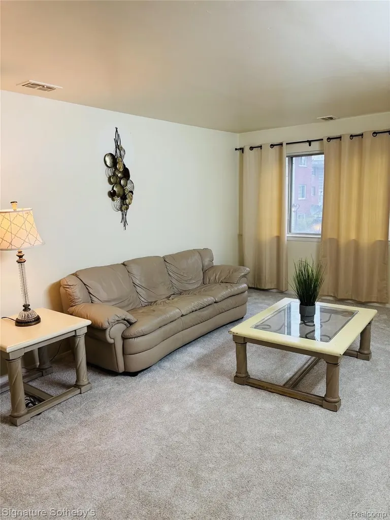 8171 Denwood Drive Sterling Heights City MI 48312