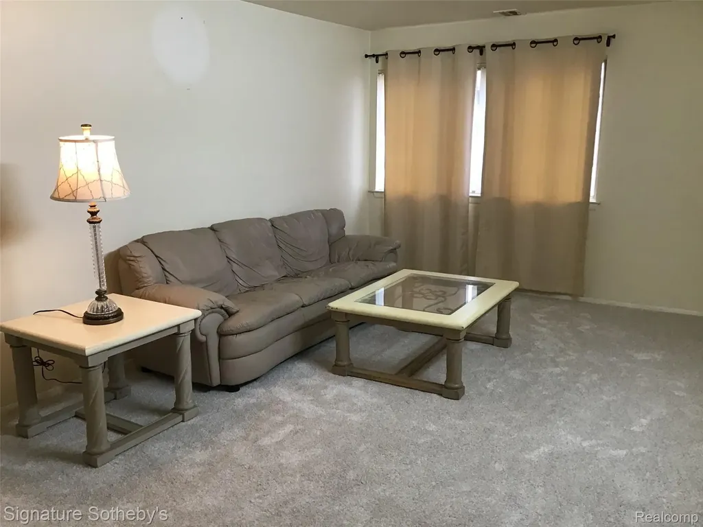 8171 Denwood Drive Sterling Heights City MI 48312