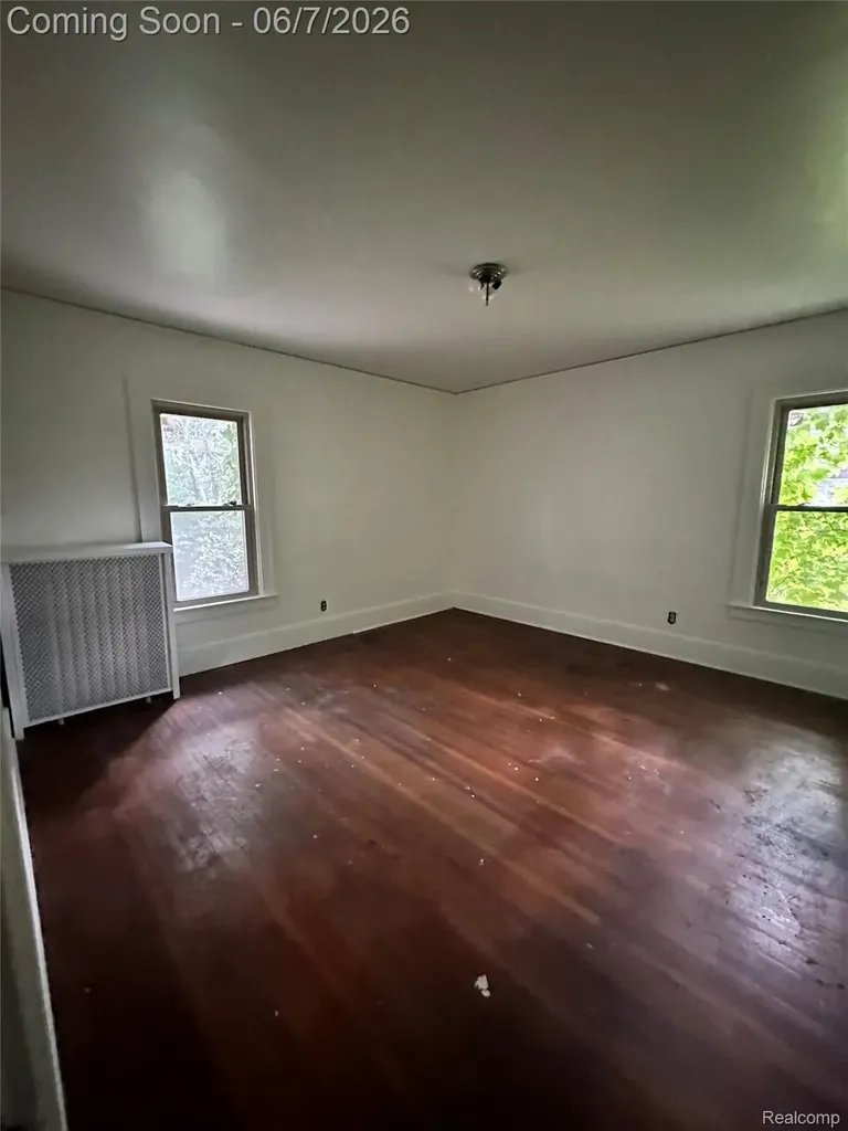 20000 Canterbury Road Detroit City MI 48221