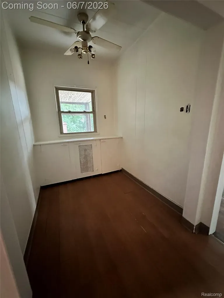 20000 Canterbury Road Detroit City MI 48221