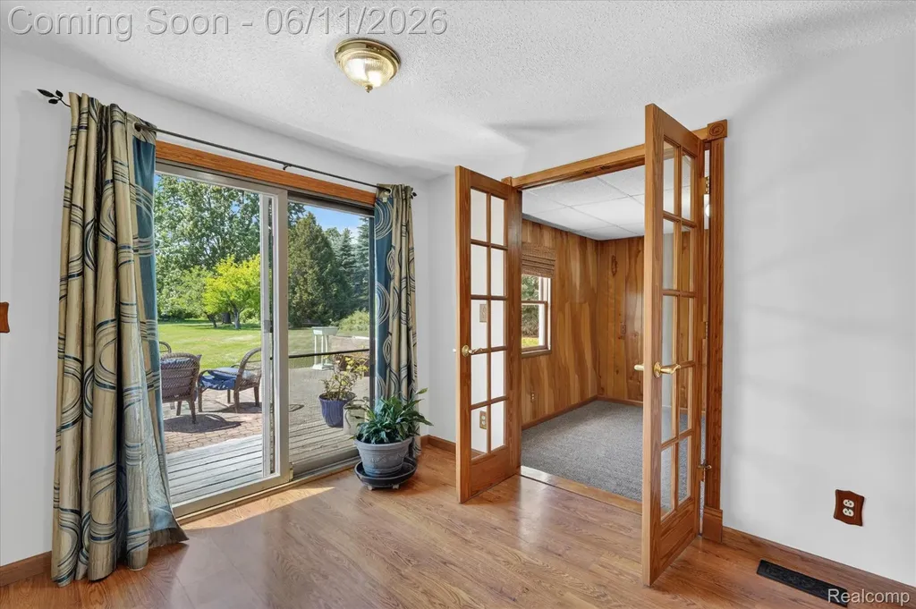 5464 E Maple Avenue Grand Blanc Charter Township MI 48439