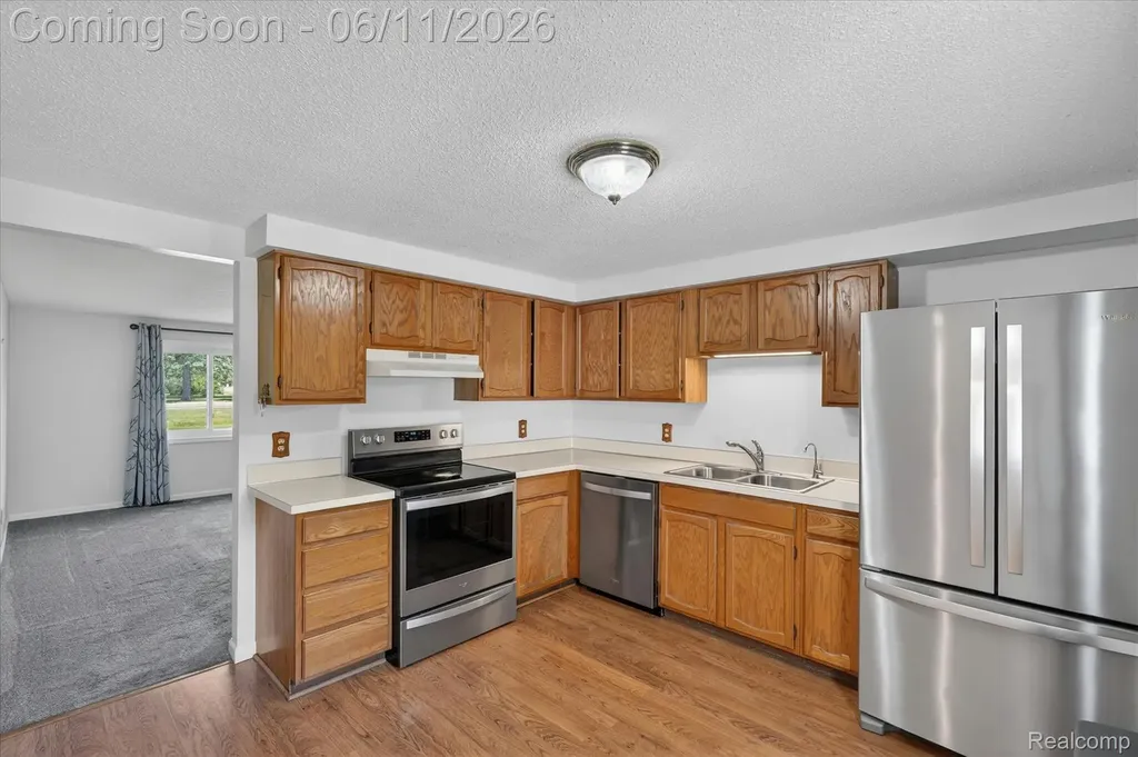 5464 E Maple Avenue Grand Blanc Charter Township MI 48439