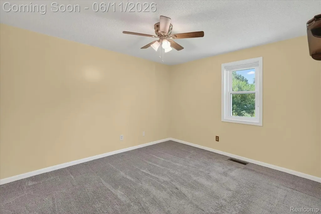 5464 E Maple Avenue Grand Blanc Charter Township MI 48439