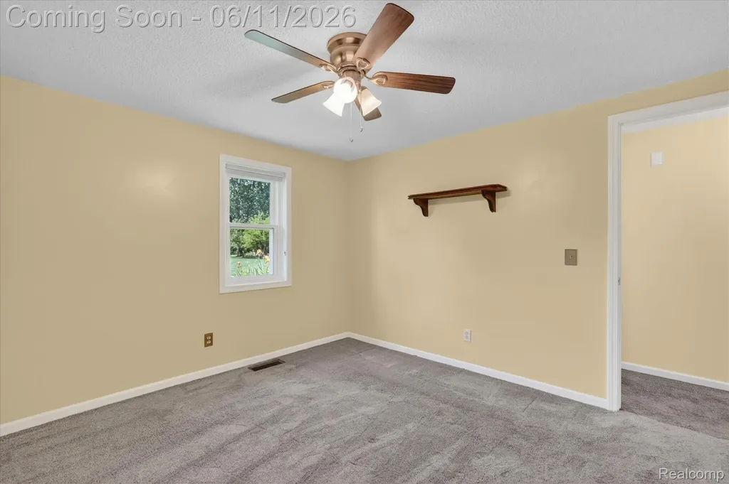 5464 E Maple Avenue Grand Blanc Charter Township MI 48439