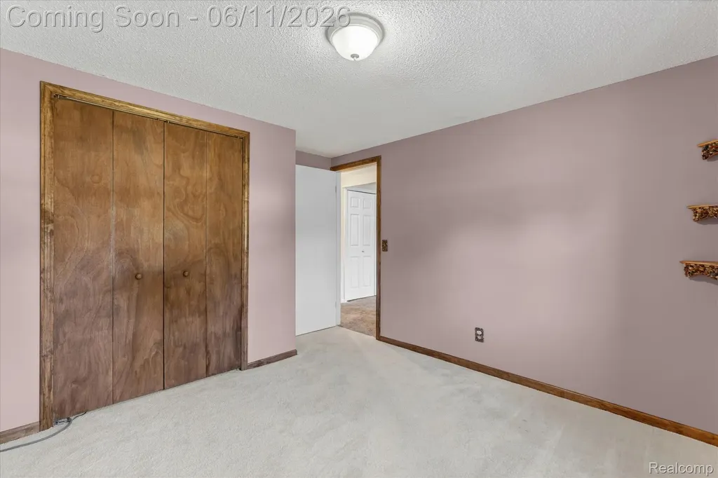 5464 E Maple Avenue Grand Blanc Charter Township MI 48439