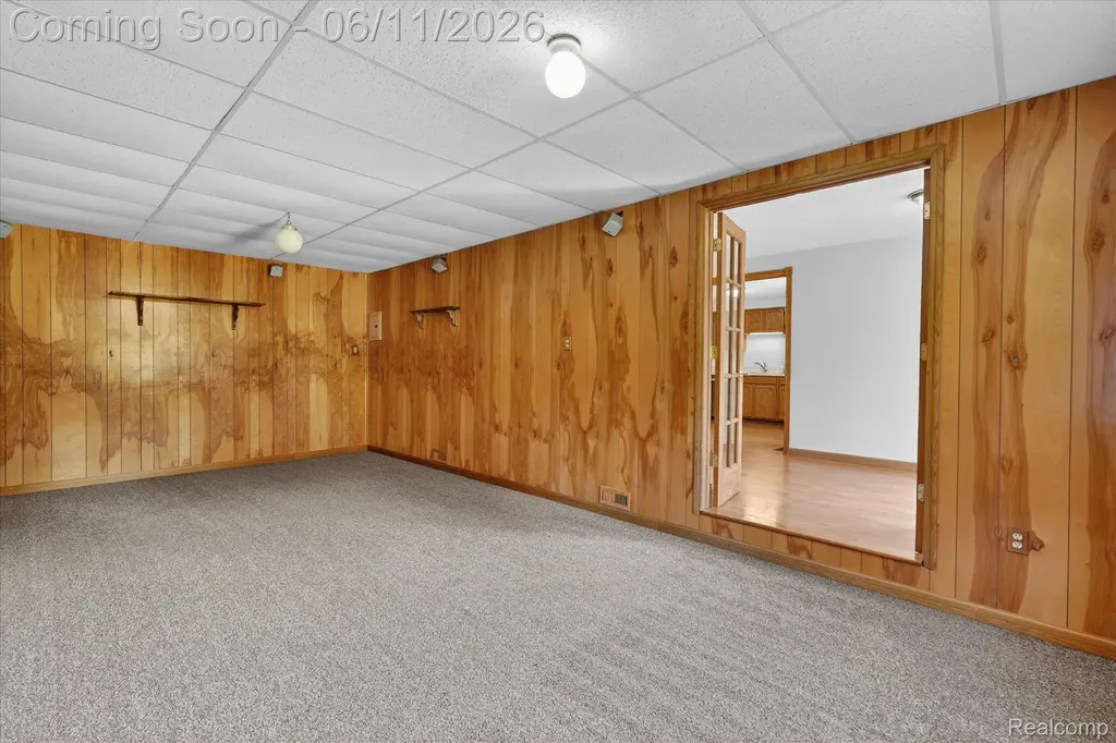 5464 E Maple Avenue Grand Blanc Charter Township MI 48439