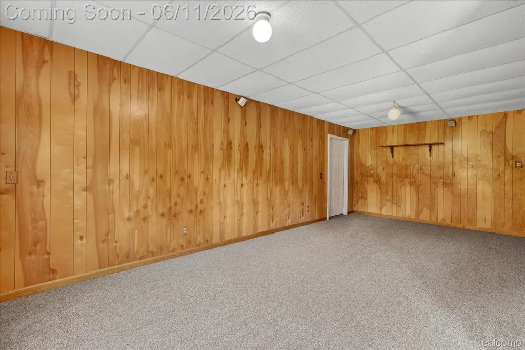 5464 E Maple Avenue Grand Blanc Charter Township MI 48439
