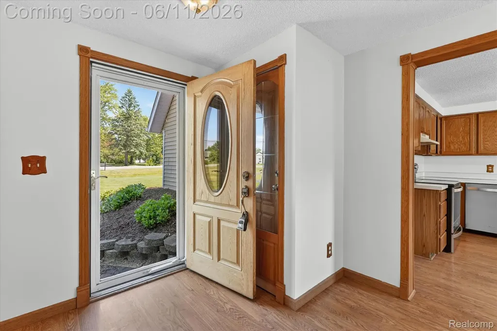 5464 E Maple Avenue Grand Blanc Charter Township MI 48439