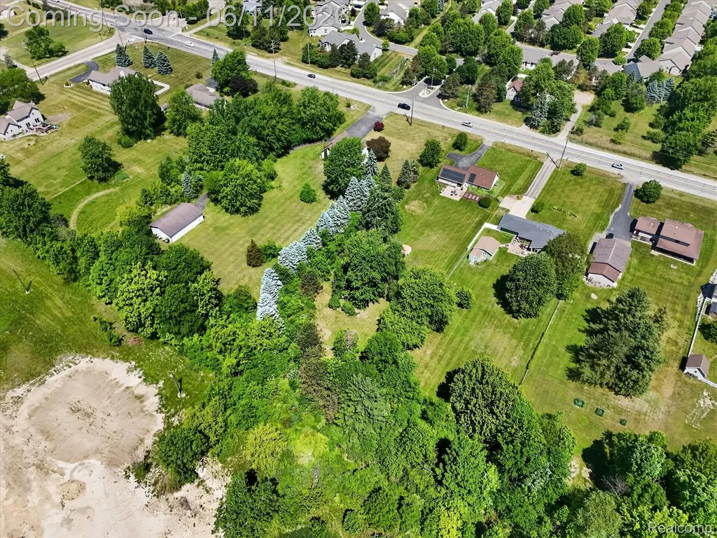 5464 E Maple Avenue Grand Blanc Charter Township MI 48439