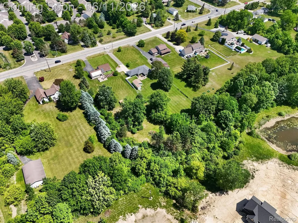 5464 E Maple Avenue Grand Blanc Charter Township MI 48439