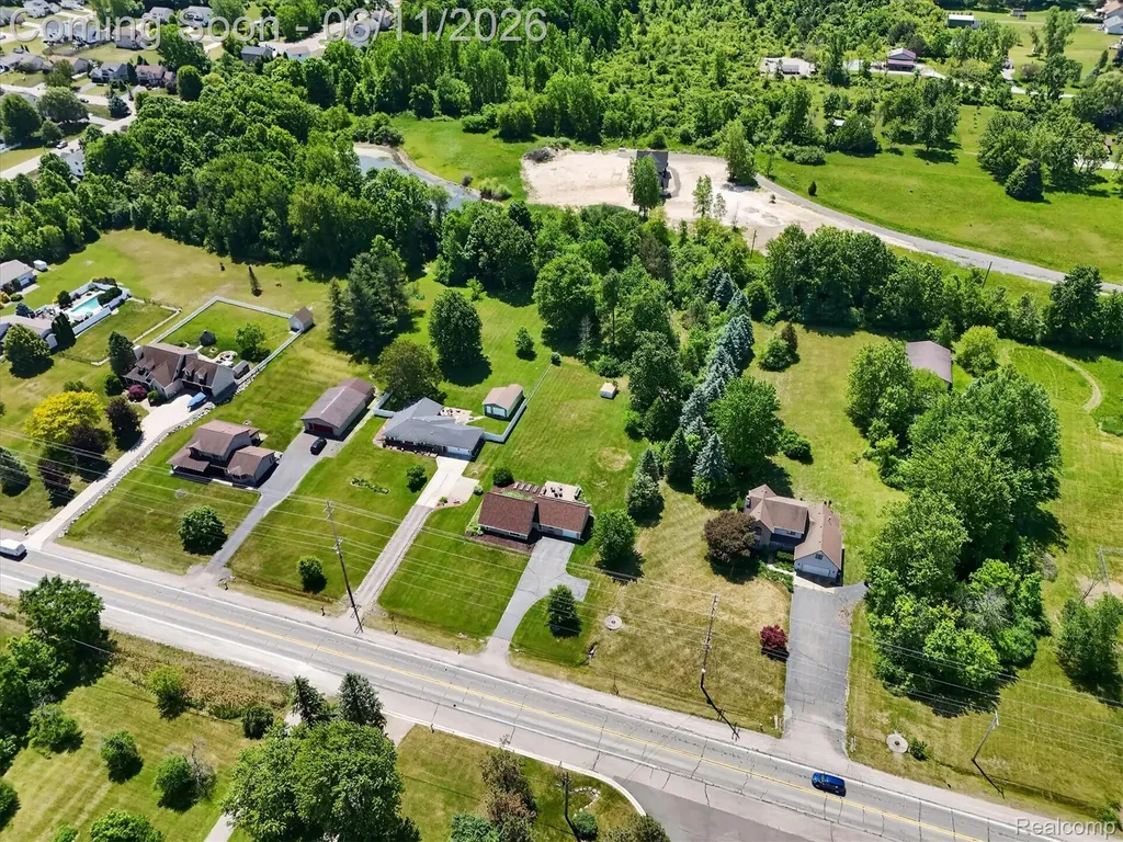 5464 E Maple Avenue Grand Blanc Charter Township MI 48439