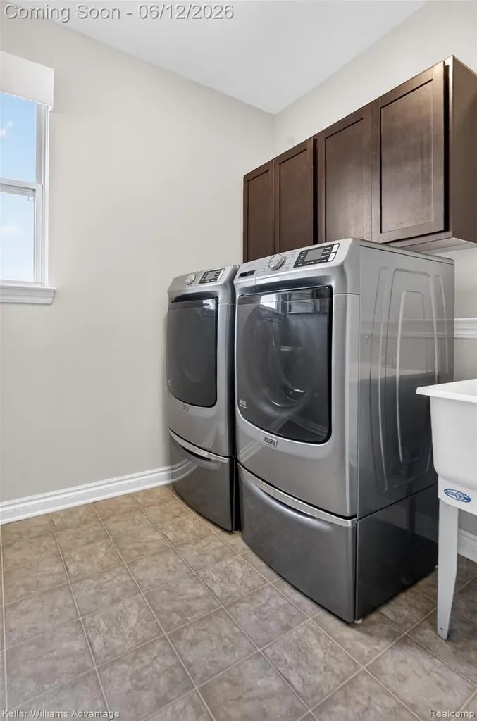 24576 Turnburry Court Lyon Charter Township MI 48178