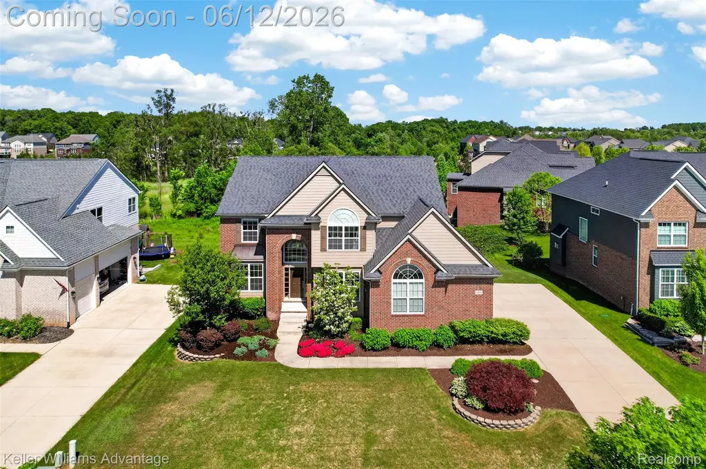 24576 Turnburry Court Lyon Charter Township MI 48178