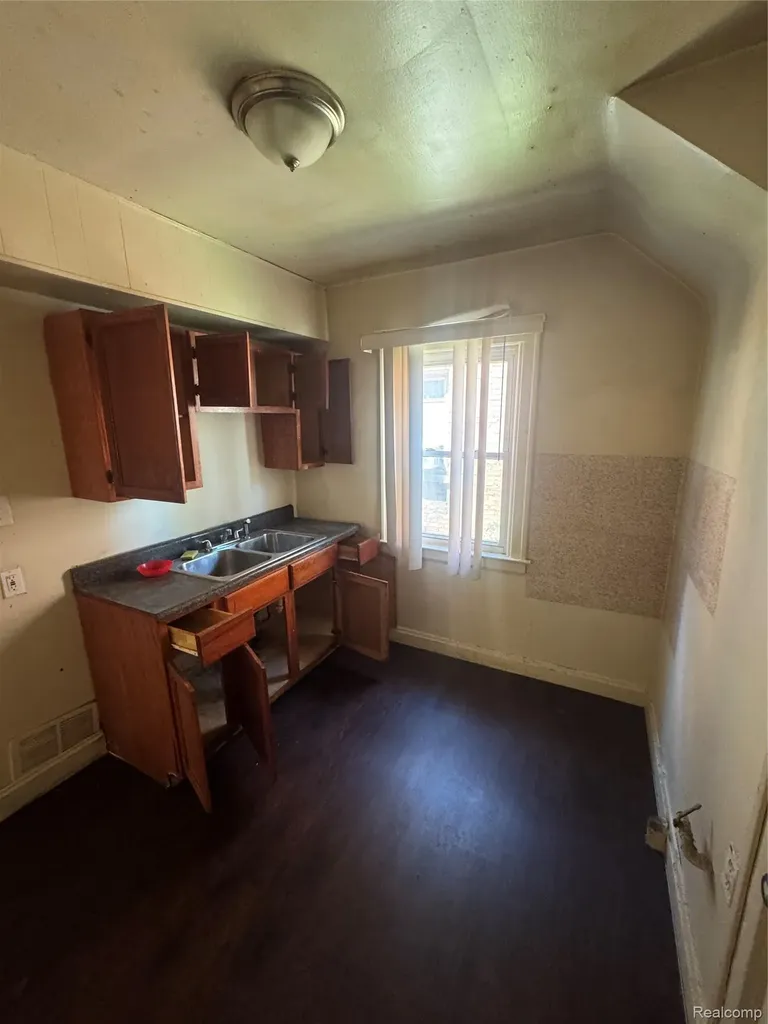 13161 Monica Street Detroit City MI 48238