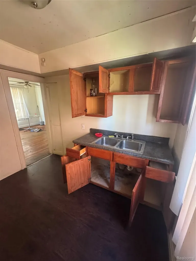 13161 Monica Street Detroit City MI 48238