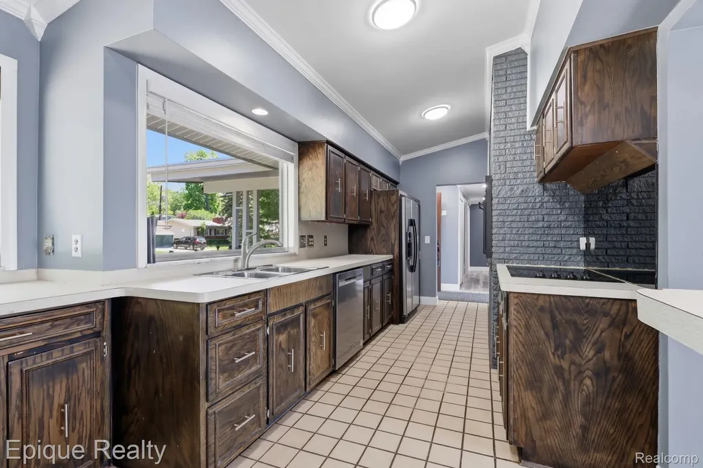 2549 Riverwood Drive Port Huron City MI 48060