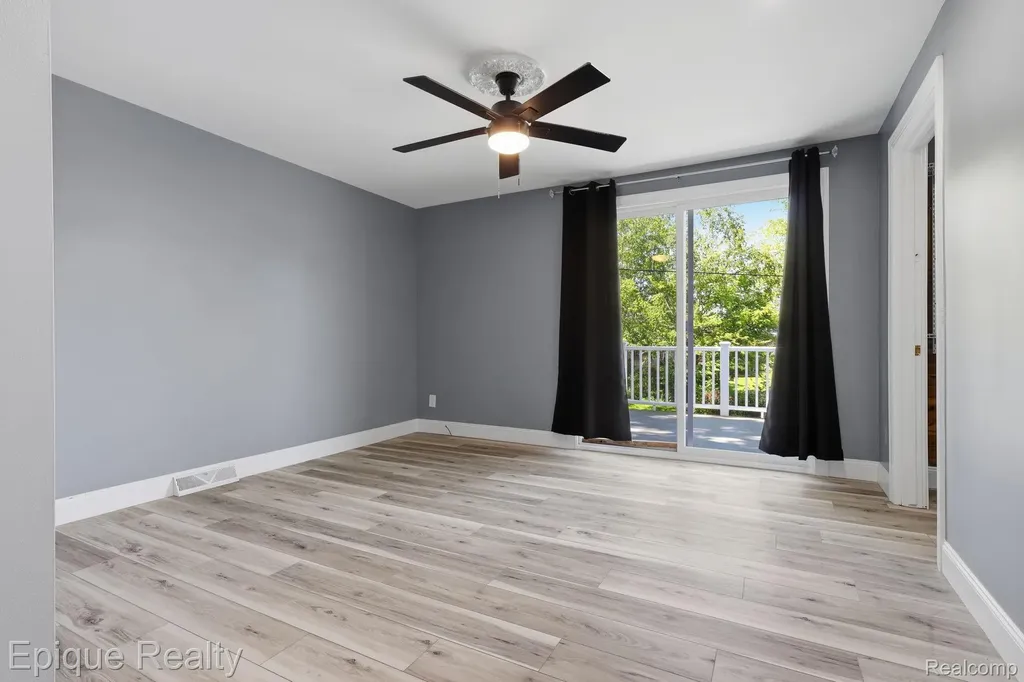 2549 Riverwood Drive Port Huron City MI 48060
