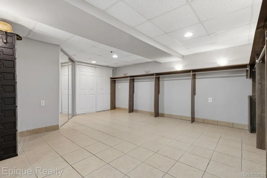 2549 Riverwood Drive Port Huron City MI 48060