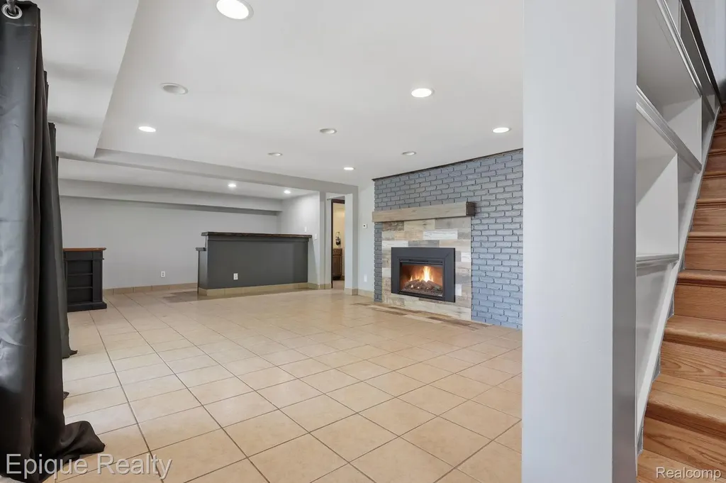2549 Riverwood Drive Port Huron City MI 48060