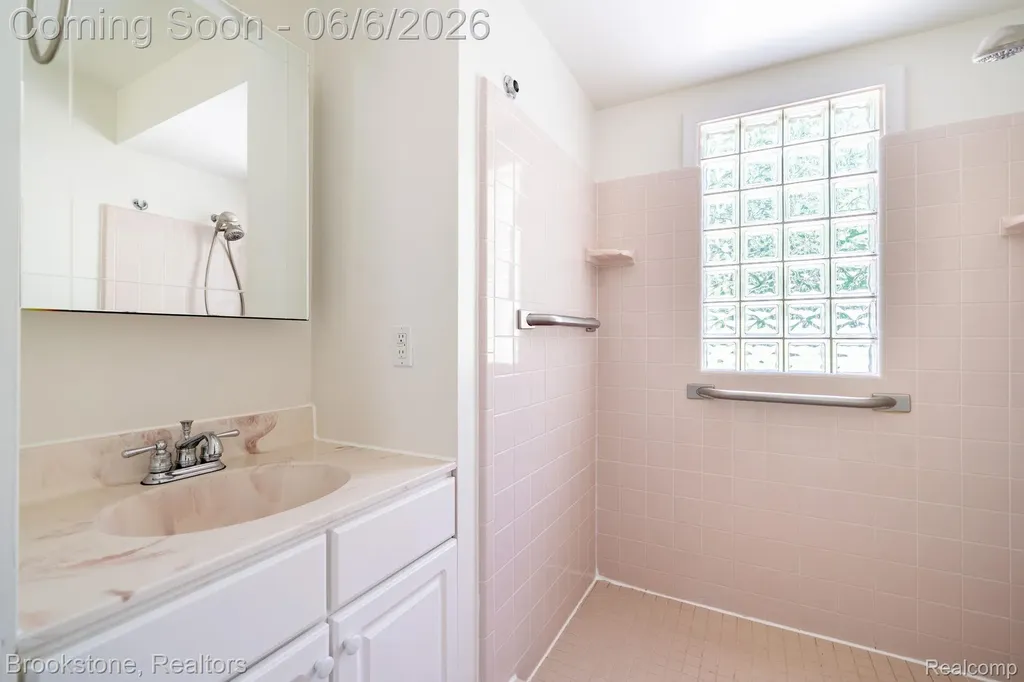 3620 Lotus Drive Waterford Charter Township MI 48329