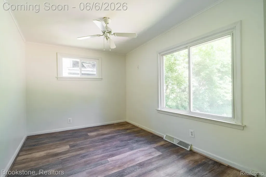 3620 Lotus Drive Waterford Charter Township MI 48329