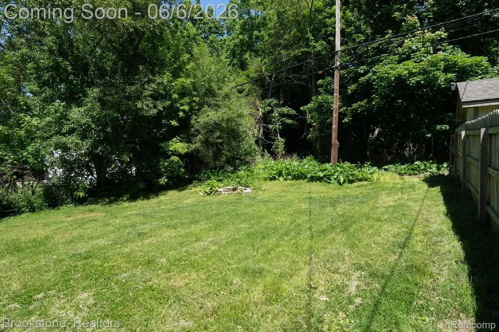 3620 Lotus Drive Waterford Charter Township MI 48329