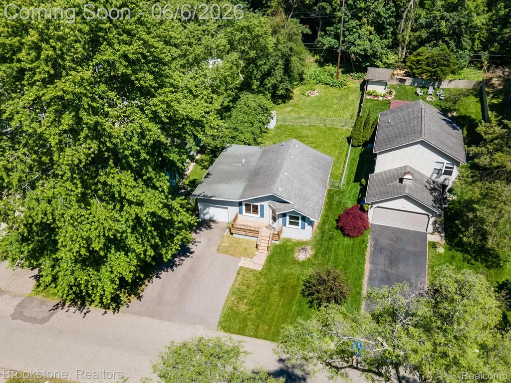 3620 Lotus Drive Waterford Charter Township MI 48329