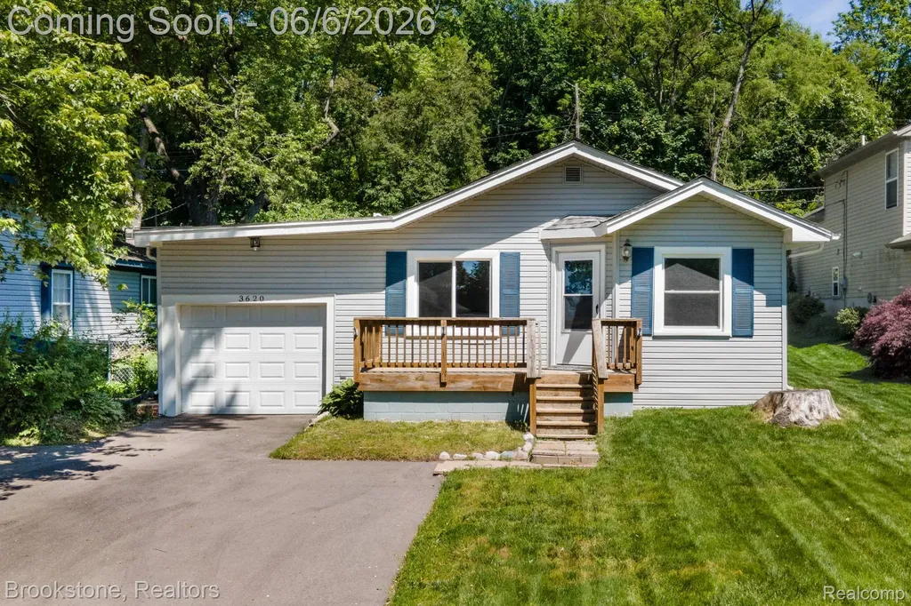 3620 Lotus Drive Waterford Charter Township MI 48329