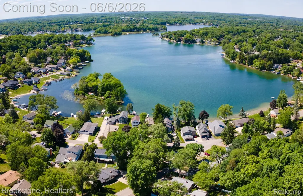 3620 Lotus Drive Waterford Charter Township MI 48329