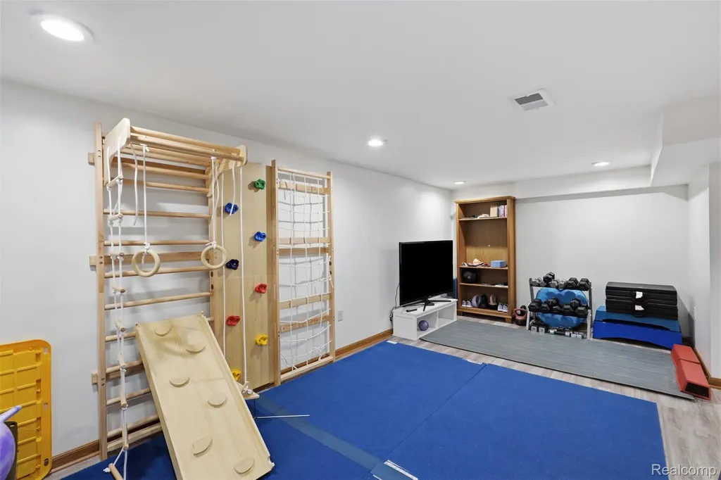 7477 Ore Knob Drive Tyrone Township MI 48430