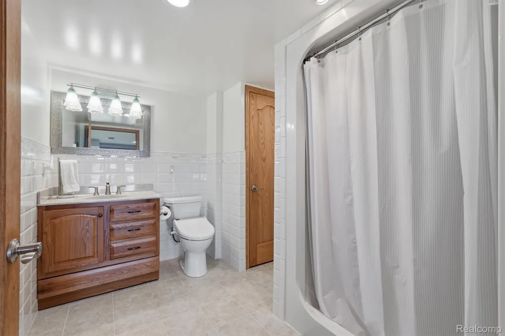 7477 Ore Knob Drive Tyrone Township MI 48430
