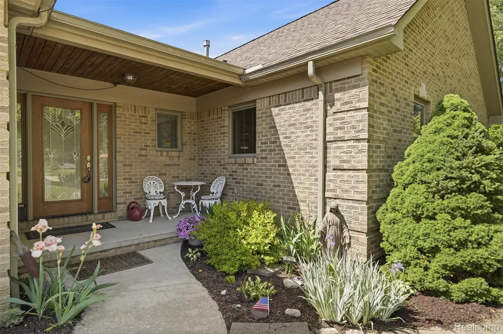 7477 Ore Knob Drive Tyrone Township MI 48430