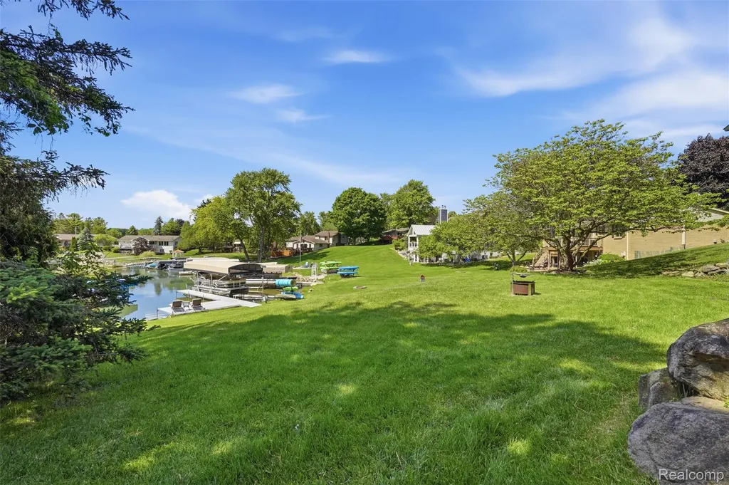 7477 Ore Knob Drive Tyrone Township MI 48430