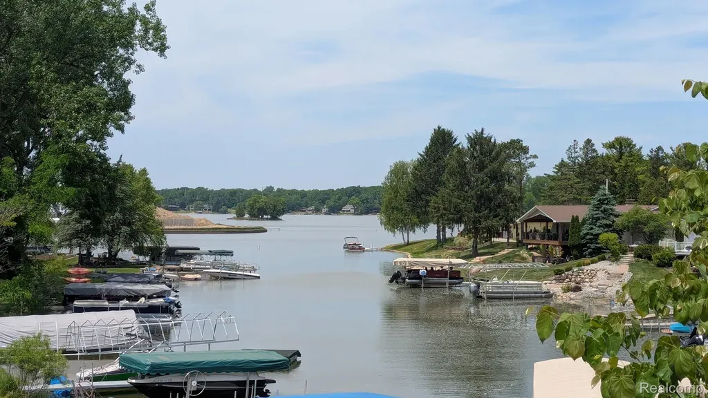 7477 Ore Knob Drive Tyrone Township MI 48430