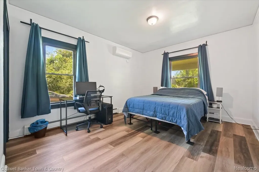 3251 Springbrook Street Ann Arbor City MI 48108