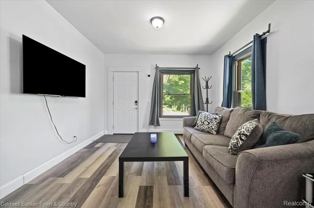 3251 Springbrook Street Ann Arbor City MI 48108