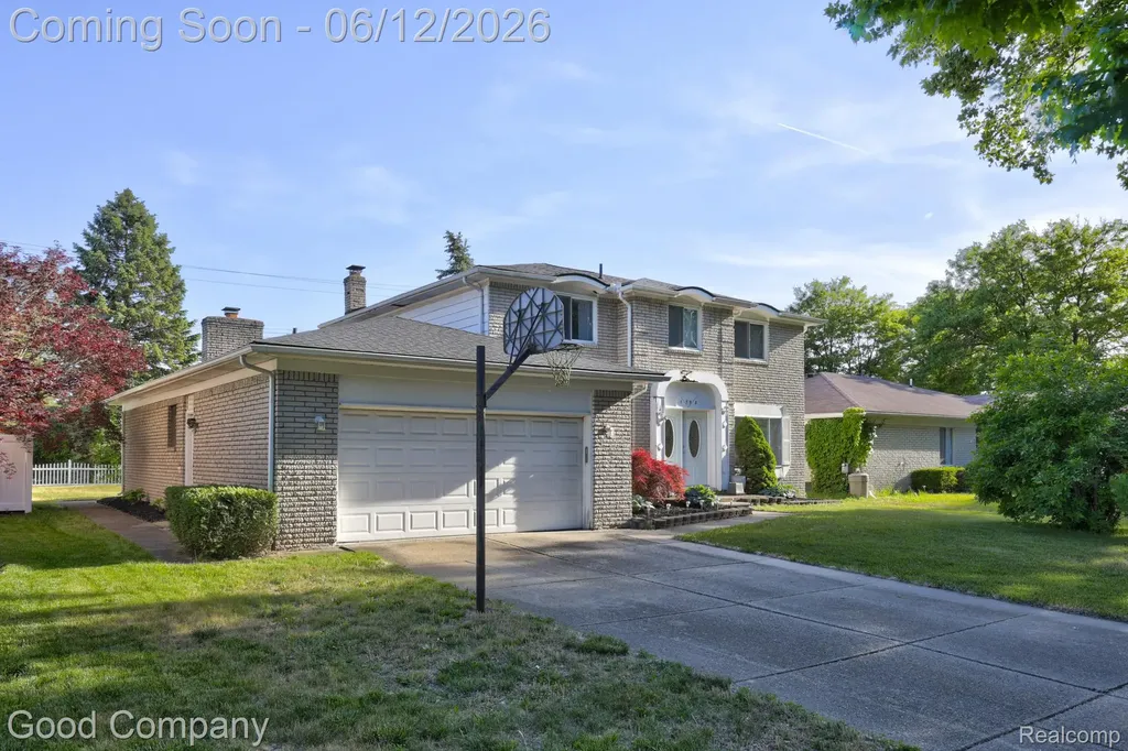 1798 Wilmet Drive Troy City MI 48085