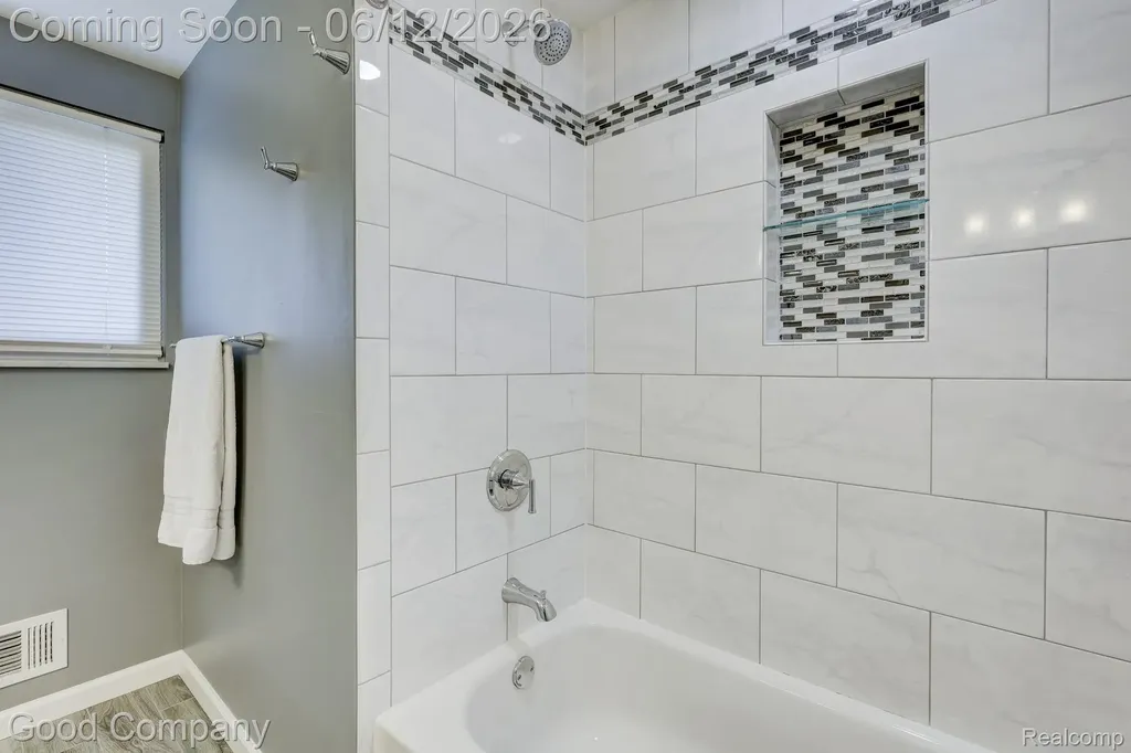 1798 Wilmet Drive Troy City MI 48085