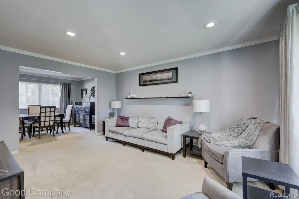 1798 Wilmet Drive Troy City MI 48085