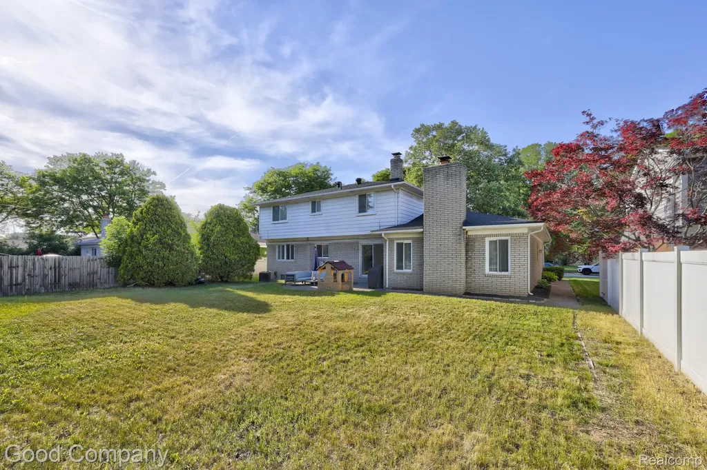 1798 Wilmet Drive Troy City MI 48085