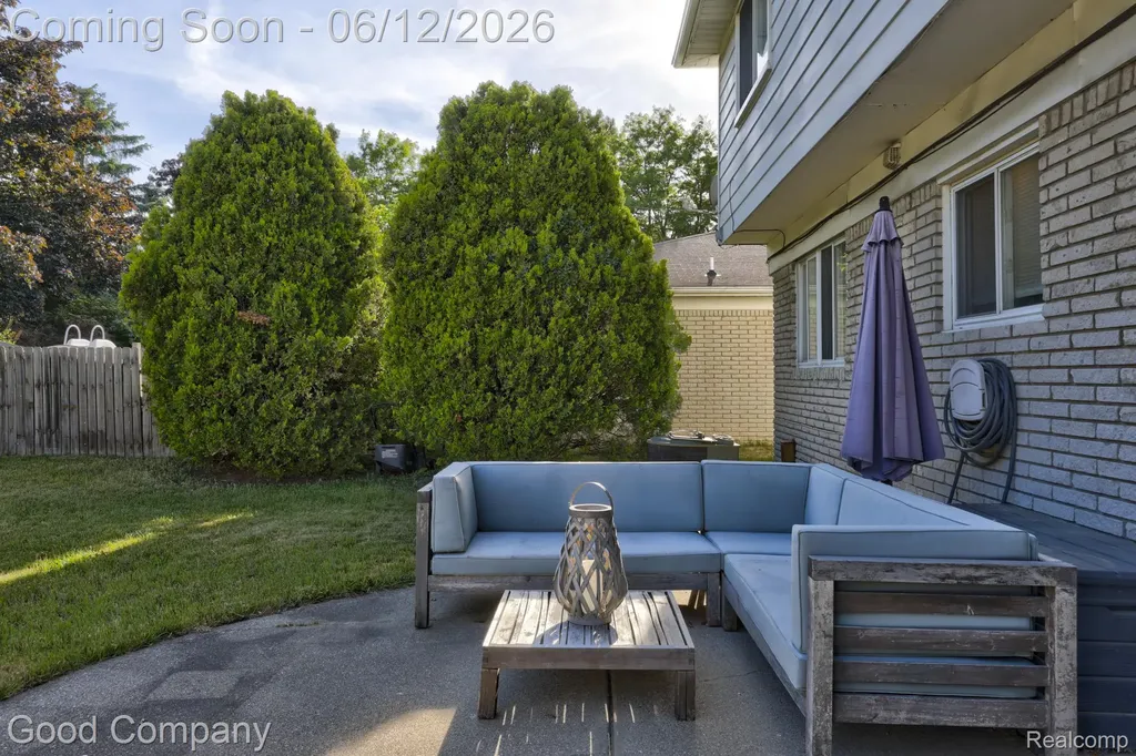 1798 Wilmet Drive Troy City MI 48085