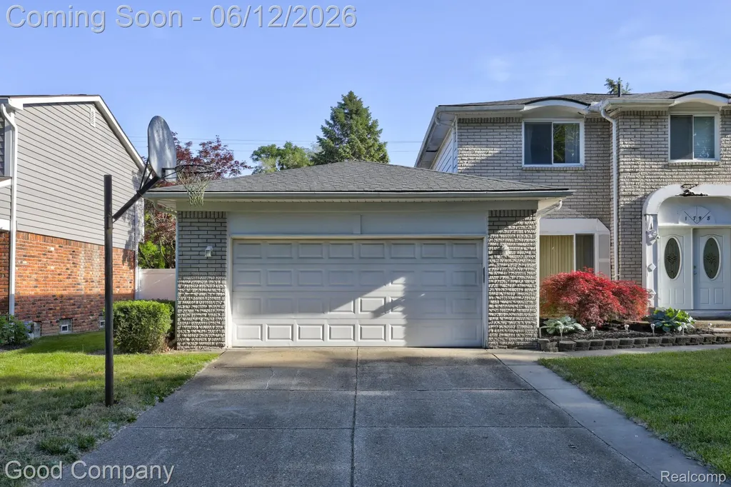 1798 Wilmet Drive Troy City MI 48085