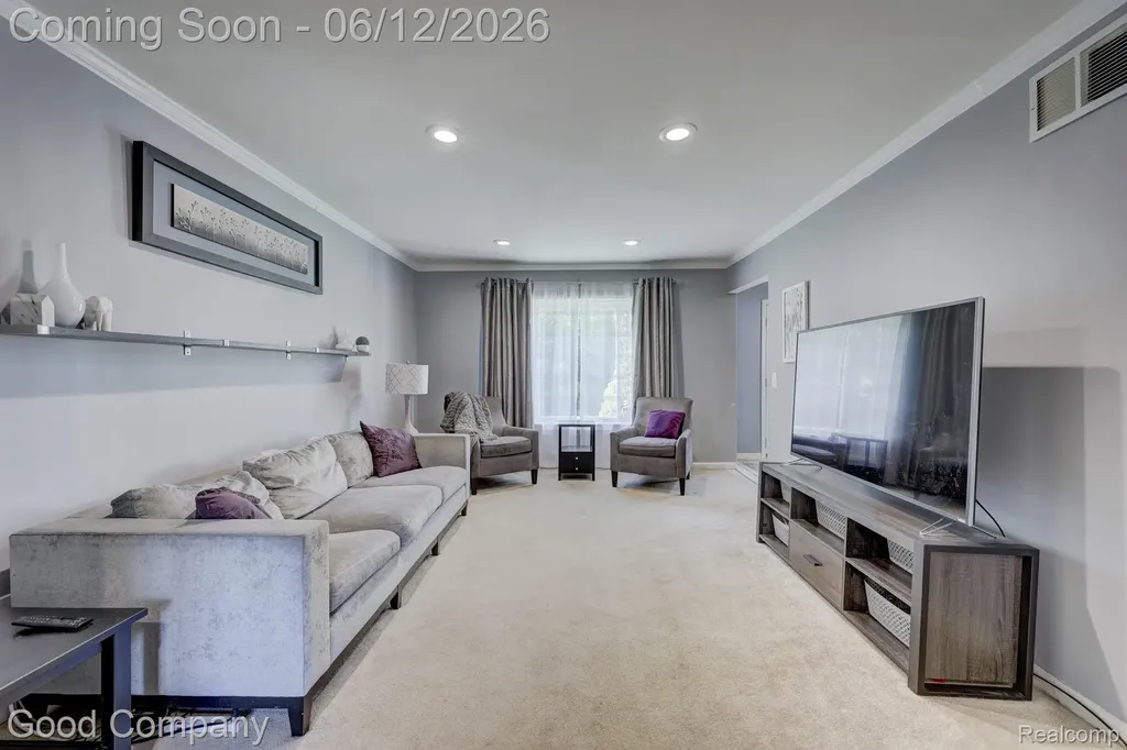 1798 Wilmet Drive Troy City MI 48085