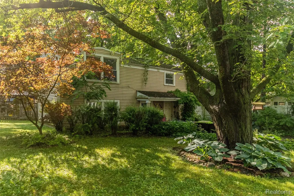 116 N Rogers Street Northville City MI 48167