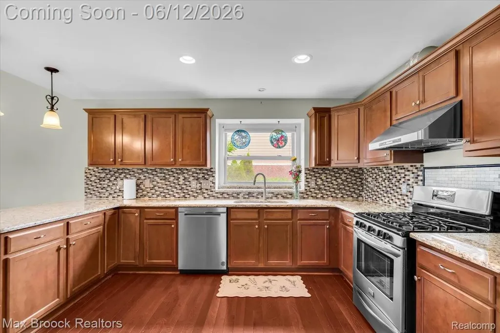 54265 Birchwood Drive South Lyon City MI 48178