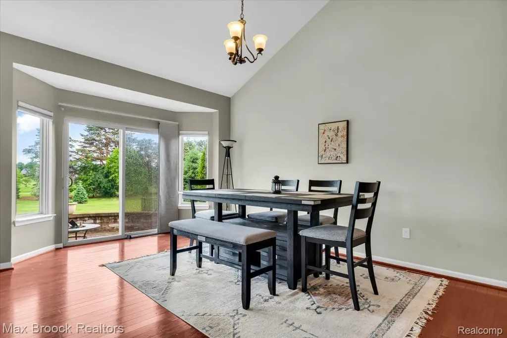 54265 Birchwood Drive Lyon Charter Township MI 48178
