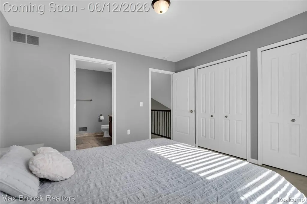 54265 Birchwood Drive South Lyon City MI 48178