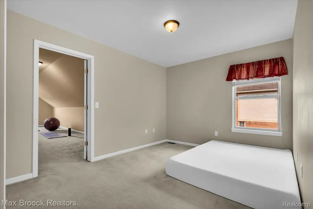 54265 Birchwood Drive Lyon Charter Township MI 48178