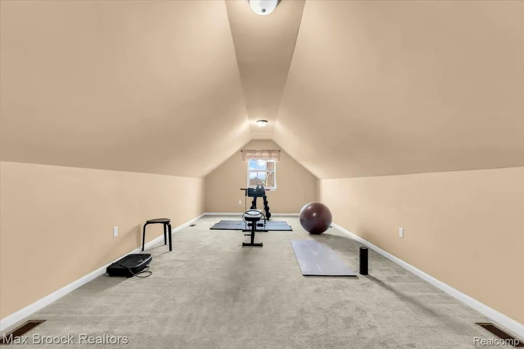 54265 Birchwood Drive Lyon Charter Township MI 48178