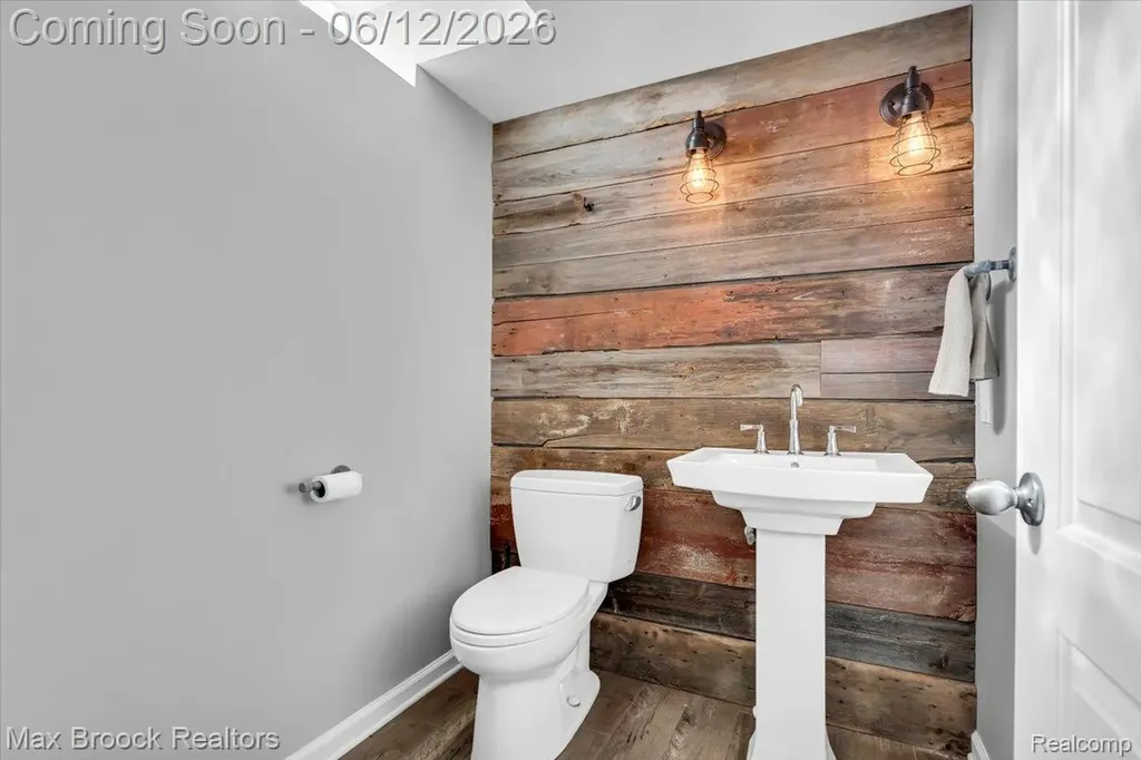 54265 Birchwood Drive South Lyon City MI 48178